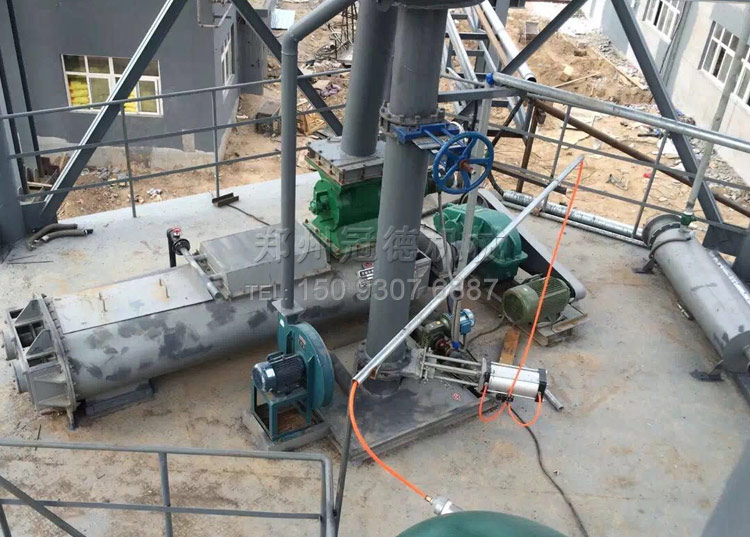 冠德灰?guī)旄墒叫痘移嚿⒀b機